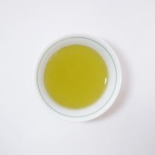 Load image into Gallery viewer, Tsuyu Hikari - Shirakawa-cha Single Estate Rare Green Tea -

